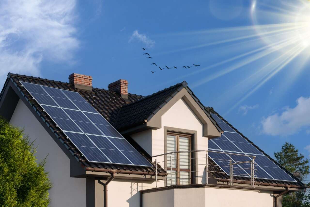 Common Myths About Solar Panels for Houses Debunked