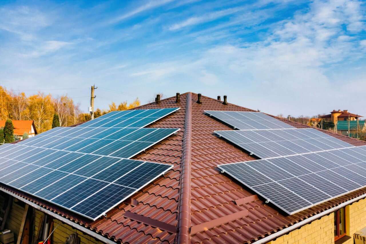 Essential Tips for Maintaining Solar Panels in South Australia